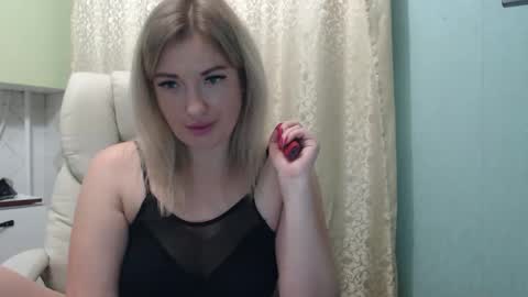 3sweetcandy3 online show from 11-03-25, 11:48