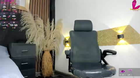 Snapshot of 3x_naxa chatting on 06-18-26, 02:32 3X NAXAA online show from 06-18-26, 02:32