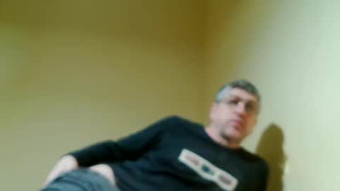 Snapshot of 41bigdick41 chatting on 04-25-26, 05:21 41bigdick41 online show from 04-25-26, 05:21