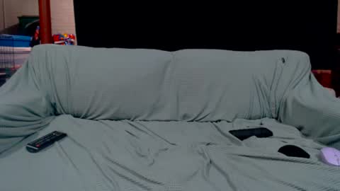 Snapshot of 420bunnie chatting on 03-07-25, 04:35 420bunnie online show from 03-07-25, 04:35