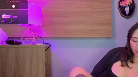 Snapshot of 420vegasconnect chatting on 10-02-25, 12:01 YourNeighbors online show from 10-02-25, 12:01