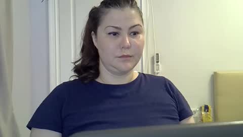 5anna online show from 09-15-25, 01:11
