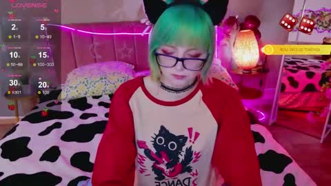 Snapshot of 666_marshmallow chatting on 04-26-26, 07:06 Marsi online show from 04-26-26, 07:06