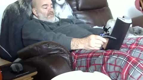 Snapshot of 66bear chatting on 11-22-25, 07:02 66bear online show from 11-22-25, 07:02