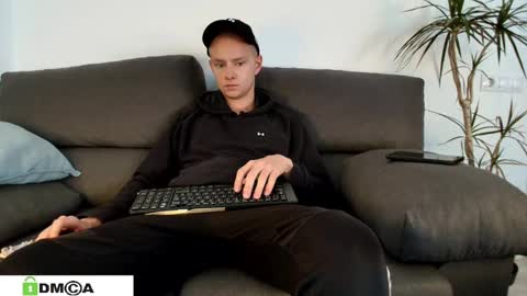 Snapshot of 696frank chatting on 02-17-25, 10:18 chico online show from 02-17-25, 10:18