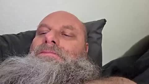 Snapshot of 69singledad79 chatting on 06-06-26, 04:06 69singledad79 online show from 06-06-26, 04:06