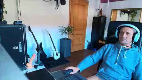 Snapshot of 6fun_cam chatting on 11-14-25, 08:46 Noha online show from 11-14-25, 08:46