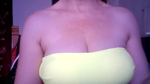 Snapshot of 77lilu chatting on 06-29-26, 10:26 Lilu online show from 06-29-26, 10:26