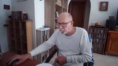Snapshot of 7thsojourn chatting on 04-25-26, 07:44 Papi online show from 04-25-26, 07:44