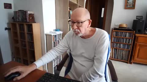 Snapshot of 7thsojourn chatting on 05-04-26, 09:49 Papi online show from 05-04-26, 09:49