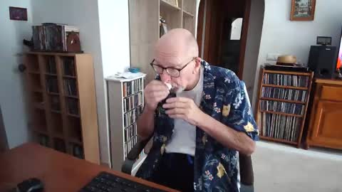 Snapshot of 7thsojourn chatting on 05-17-26, 09:17 Papi online show from 05-17-26, 09:17