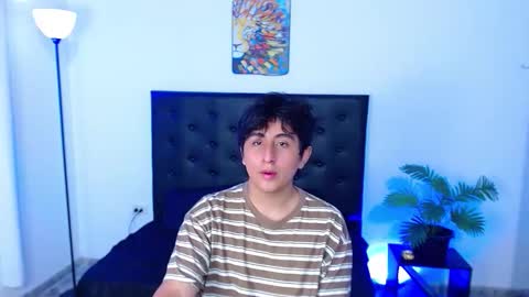 zyan online show from 12-01-25, 02:44