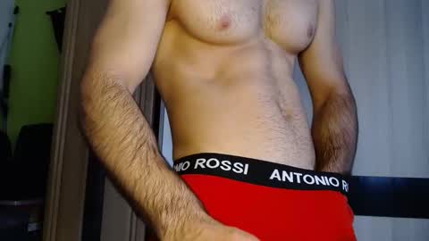 Snapshot of 8000zuerich chatting on 10-17-25, 09:23 Nicolas online show from 10-17-25, 09:23