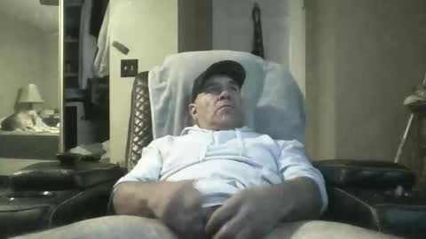 8inchthrobbincock online show from 01-08-26, 06:48