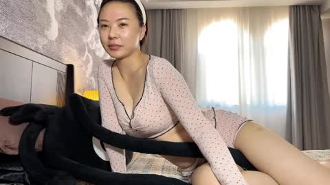 Snapshot of 9567gigi chatting on 04-07-26, 04:46 lily online show from 04-07-26, 04:46