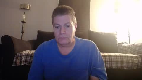 Snapshot of 989guy chatting on 05-05-26, 11:02 989guy online show from 05-05-26, 11:02