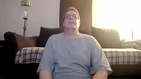 Snapshot of 989guy chatting on 05-21-26, 12:50 989guy online show from 05-21-26, 12:50