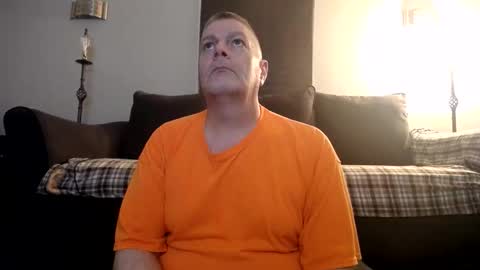 Snapshot of 989guy chatting on 06-09-26, 09:04 989guy online show from 06-09-26, 09:04