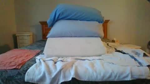 DildoRidingDilf online show from 01-12-26, 11:43