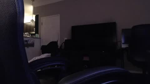 Snapshot of 9inchcurved chatting on 06-15-26, 07:32 9inchcurved online show from 06-15-26, 07:32