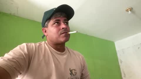 9vinhocamshow online show from 04-30-26, 11:49