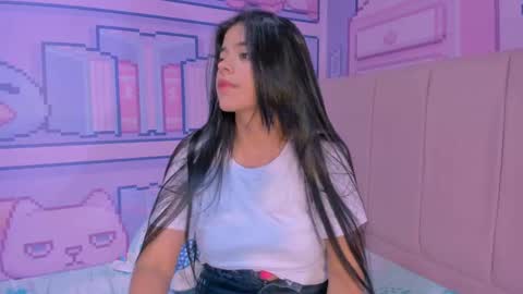 Alice  online show from 03-08-25, 06:21