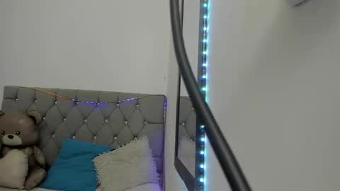 Snapshot of _1dereck chatting on 02-17-26, 08:44 DERECK online show from 02-17-26, 08:44