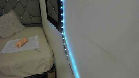 Snapshot of _1dereck chatting on 02-24-26, 09:40 DERECK online show from 02-24-26, 09:40