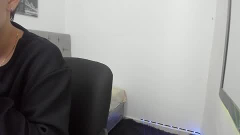 Snapshot of _1dereck chatting on 03-01-26, 09:33 DERECK online show from 03-01-26, 09:33