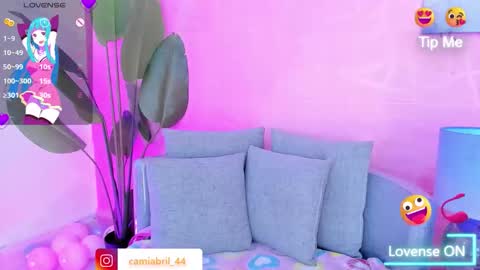 Abril  online show from 12-15-25, 11:20