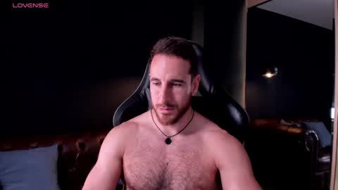 Snapshot of _adamcoper_ chatting on 04-26-26, 01:25 _adamcoper_ online show from 04-26-26, 01:25