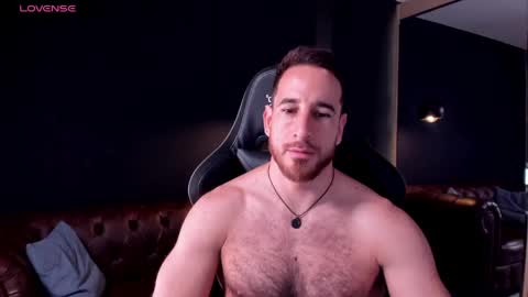 Snapshot of _adamcoper_ chatting on 05-01-26, 03:38 _adamcoper_ online show from 05-01-26, 03:38