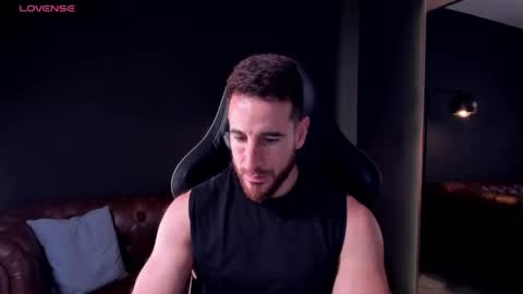 Snapshot of _adamcoper_ chatting on 05-11-26, 11:24 _adamcoper_ online show from 05-11-26, 11:24