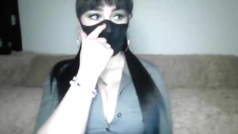 Adela online show from 01-08-25, 10:16