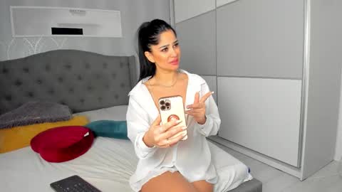 Adelle online show from 02-16-26, 09:27