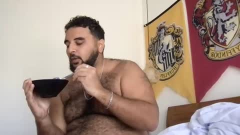 Snapshot of _alan_bear_ chatting on 06-22-26, 03:25 Alan online show from 06-22-26, 03:25