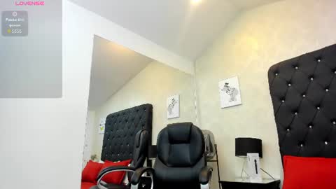 Snapshot of _alana_johnson chatting on 07-11-26, 12:52 _alana_johnson online show from 07-11-26, 12:52