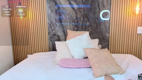 Snapshot of _alanajones_ chatting on 09-20-25, 12:50 ALANA online show from 09-20-25, 12:50