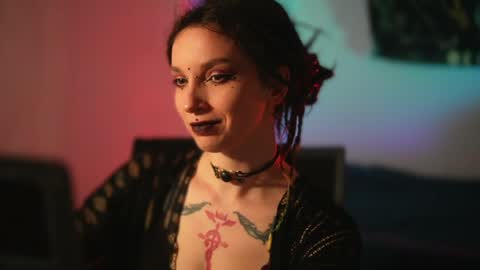 Snapshot of _alicemorrison_ chatting on 05-19-26, 06:36 Alice Morrison Mistress Datura online show from 05-19-26, 06:36