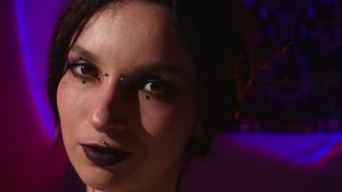 Snapshot of _alicemorrison_ chatting on 05-23-26, 06:12 Alice Morrison Mistress Datura online show from 05-23-26, 06:12