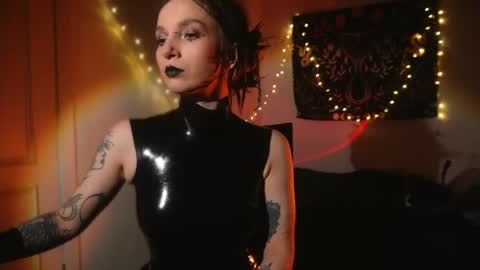 Snapshot of _alicemorrison_ chatting on 06-03-26, 06:02 Alice Morrison Mistress Datura online show from 06-03-26, 06:02