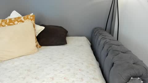 Snapshot of _aliice_1 chatting on 02-28-25, 08:07 Alice online show from 02-28-25, 08:07