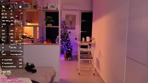 Mia online show from 01-05-25, 04:27