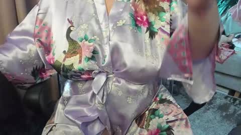 lisa online show from 11-29-25, 10:51