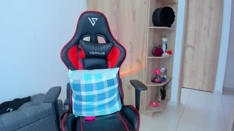 AMANDA online show from 02-04-26, 03:51