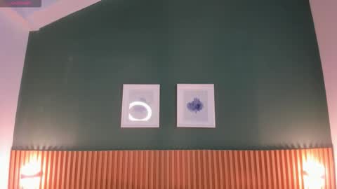 Ana Victoria online show from 11-30-25, 12:42