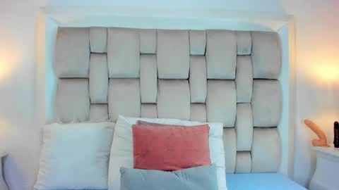 Angel Azul online show from 12-26-24, 11:54