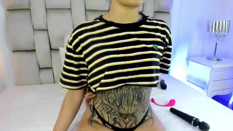 Angel Azul online show from 03-04-25, 11:51