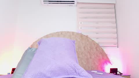 Any online show from 12-03-25, 07:23