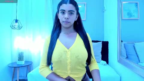 Snapshot of _anna_maria chatting on 07-18-26, 06:56 online show from 07-18-26, 06:56